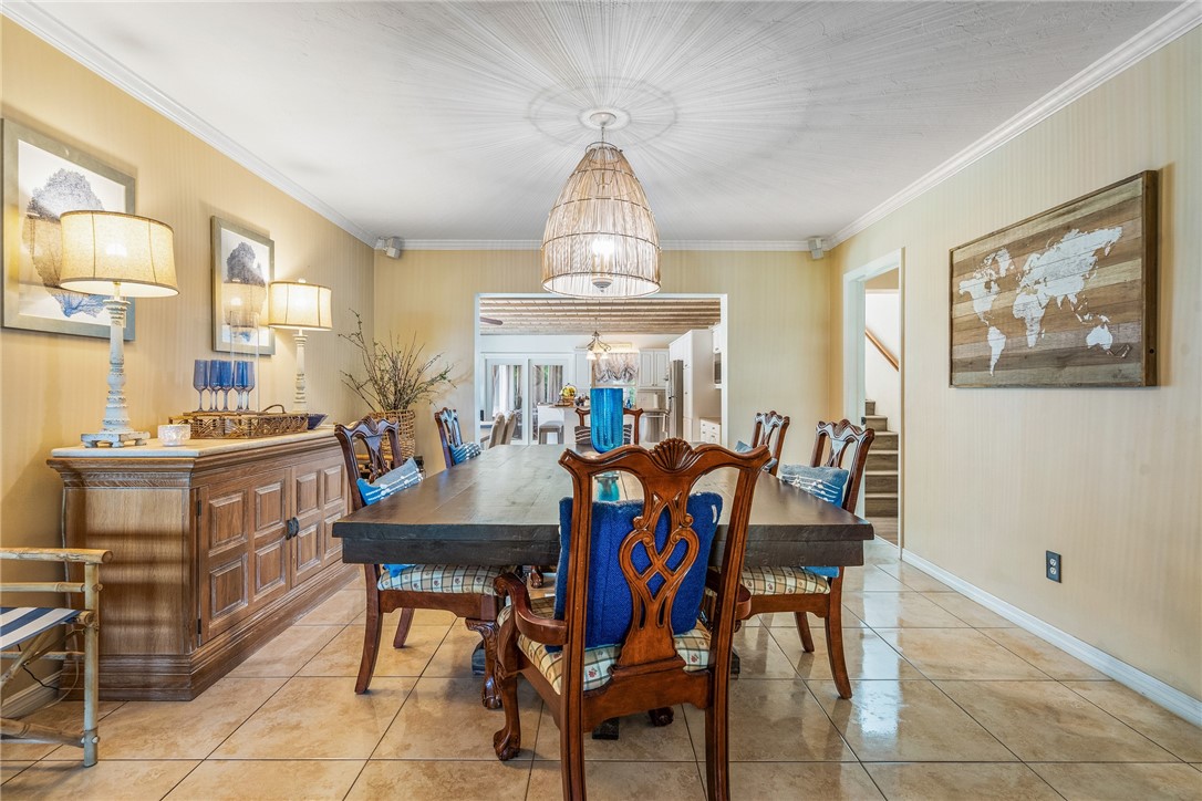 925 Treasure Lane