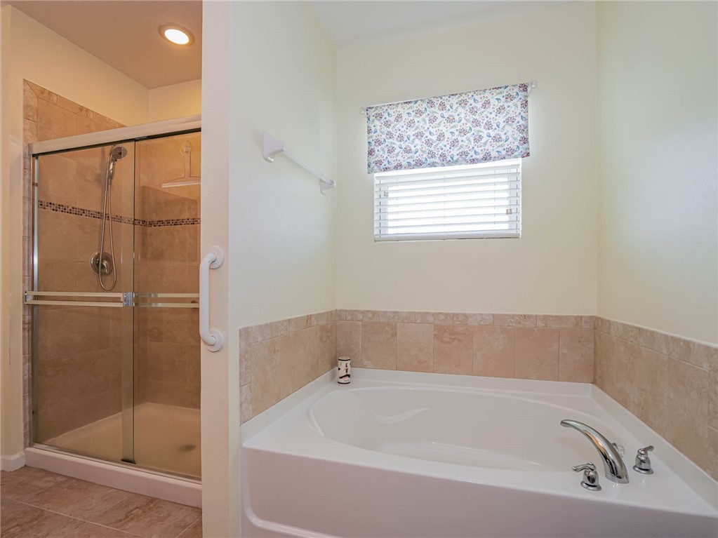 1404 Lexington Square SW