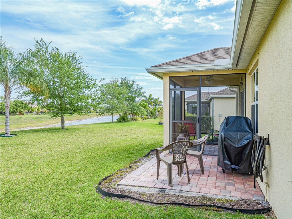 1404 Lexington Square SW