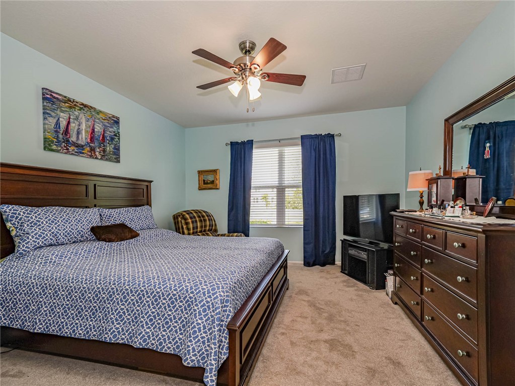 1404 Lexington Square SW