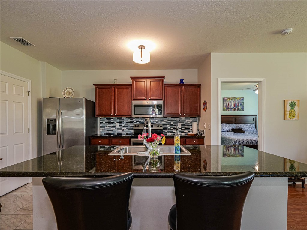 1404 Lexington Square SW