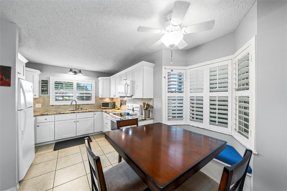 205 N Grove Isle Circle 205
