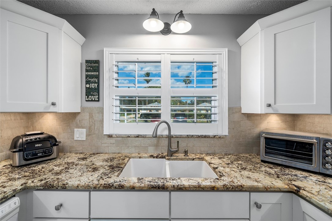 205 N Grove Isle Circle 205
