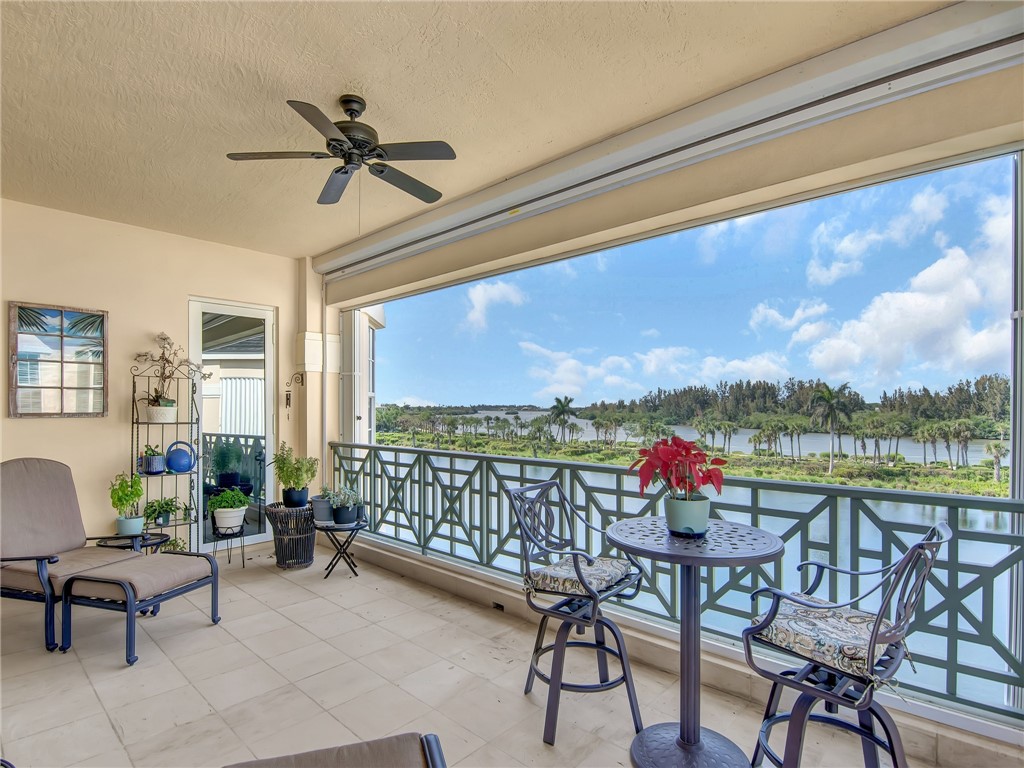 9043 Somerset Bay Lane 402