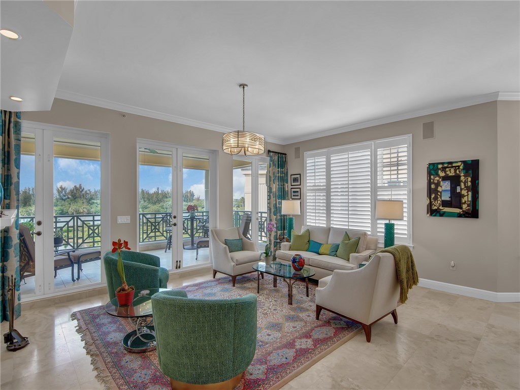 9043 Somerset Bay Lane 402