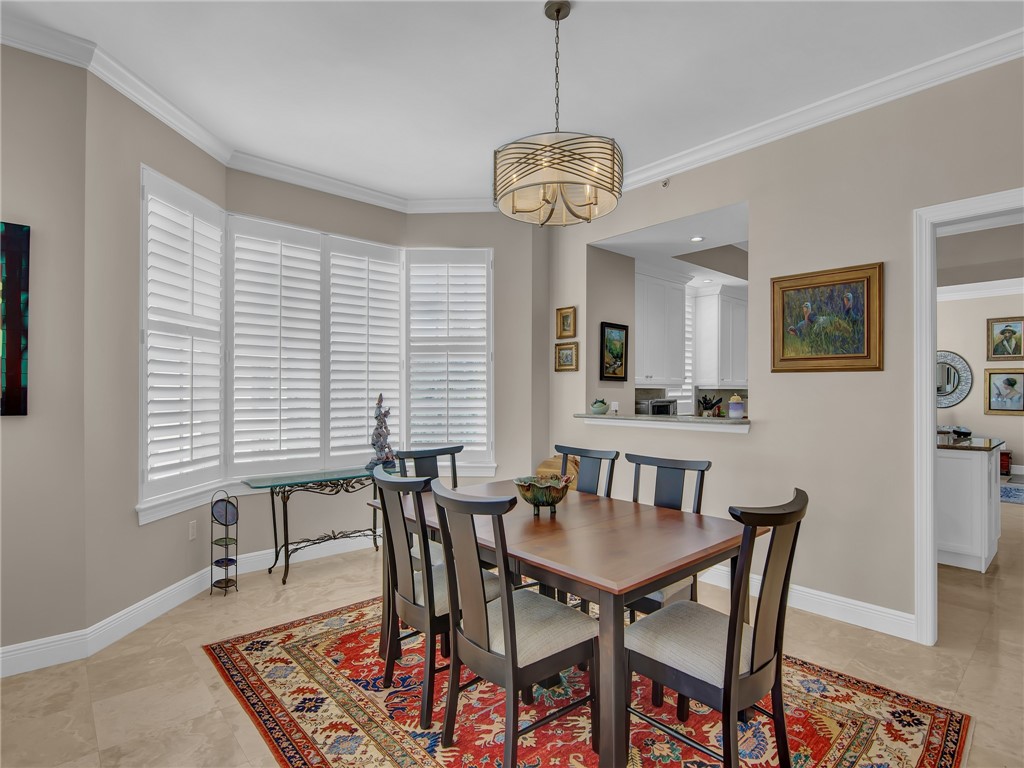 9043 Somerset Bay Lane 402