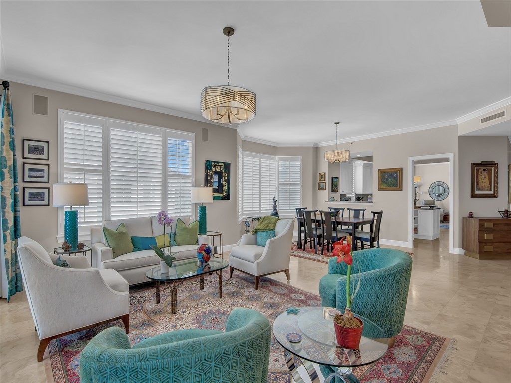 9043 Somerset Bay Lane 402