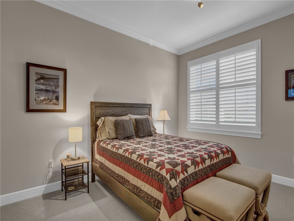 9043 Somerset Bay Lane 402