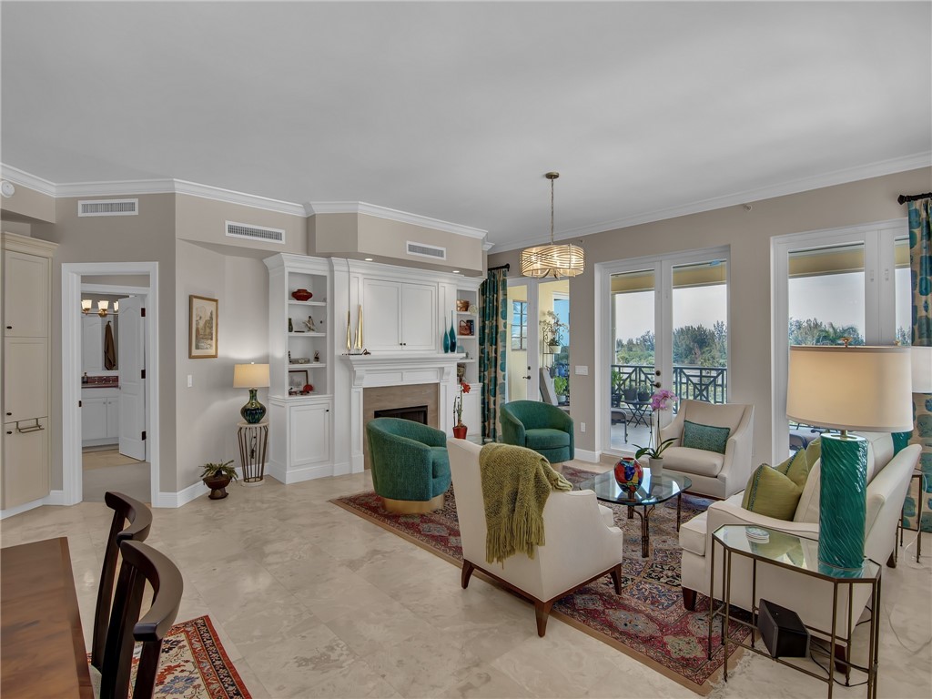 9043 Somerset Bay Lane 402