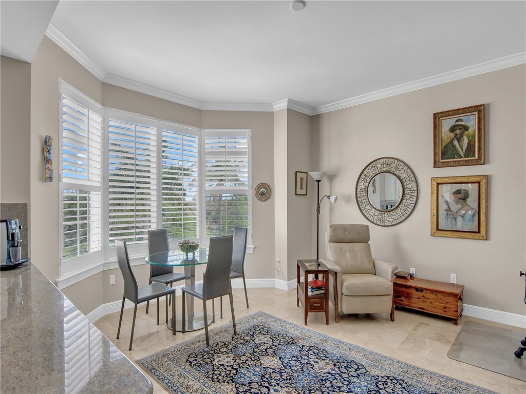 9043 Somerset Bay Lane 402