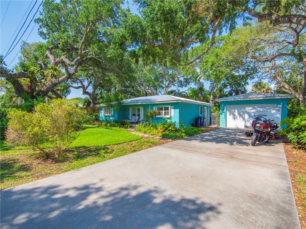 9555 Frangipani Drive