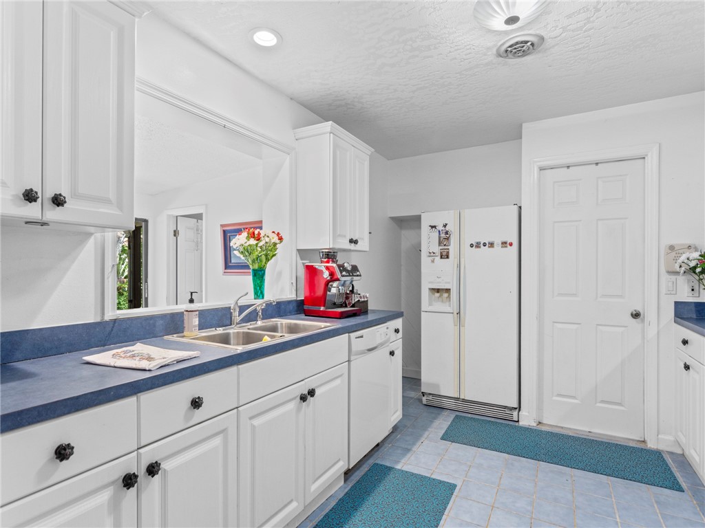 9555 Frangipani Drive
