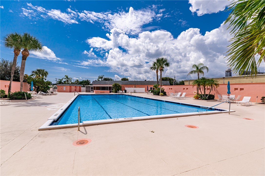 1181 Carlton Court 106