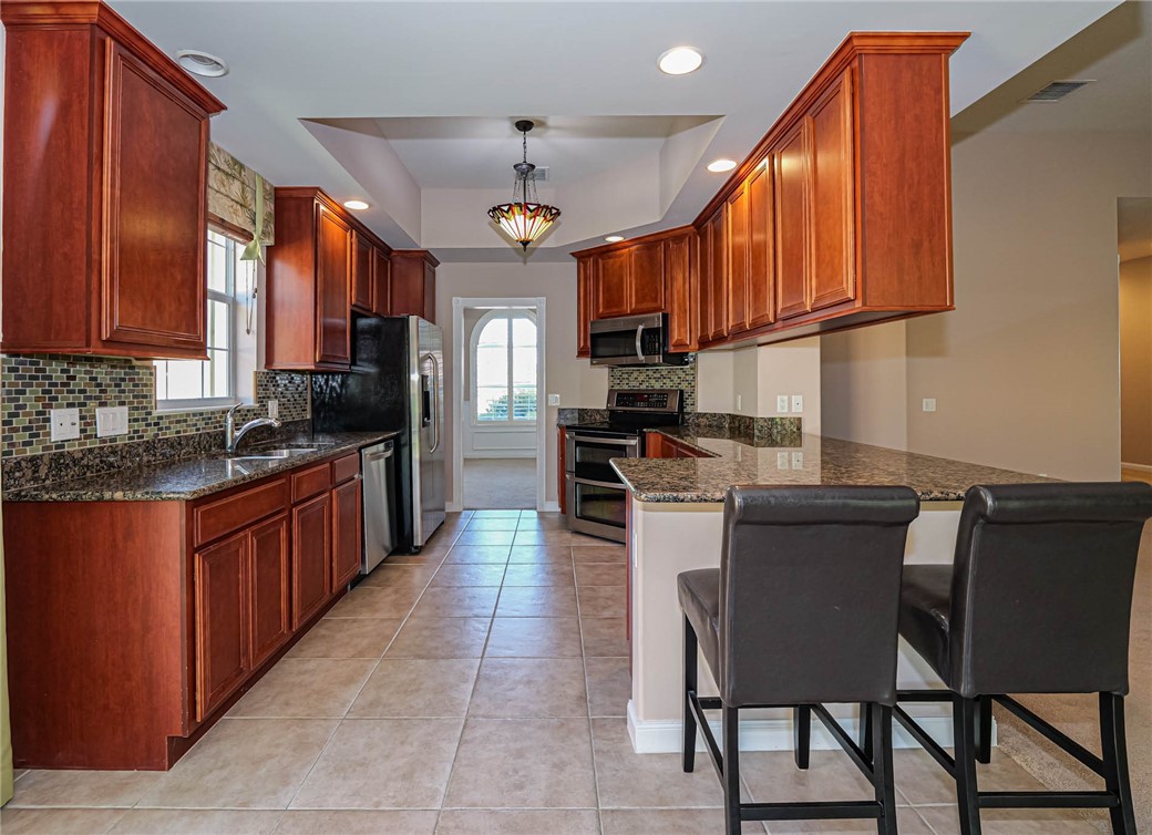 5189 Eleuthra Circle