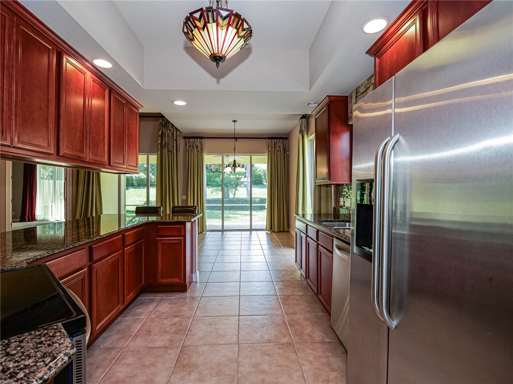 5189 Eleuthra Circle