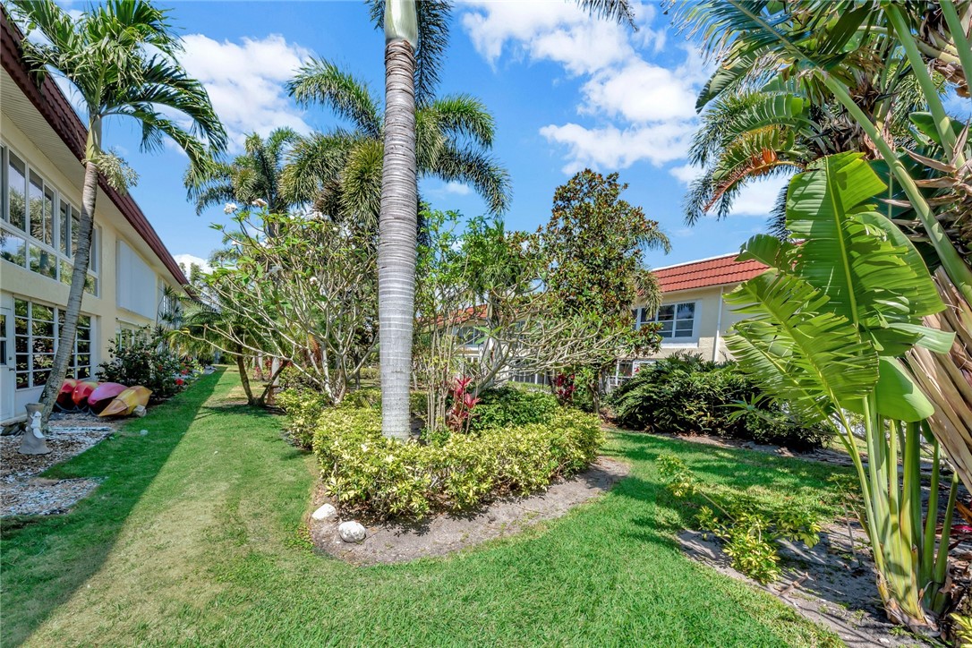 1188 Commodore Court 106