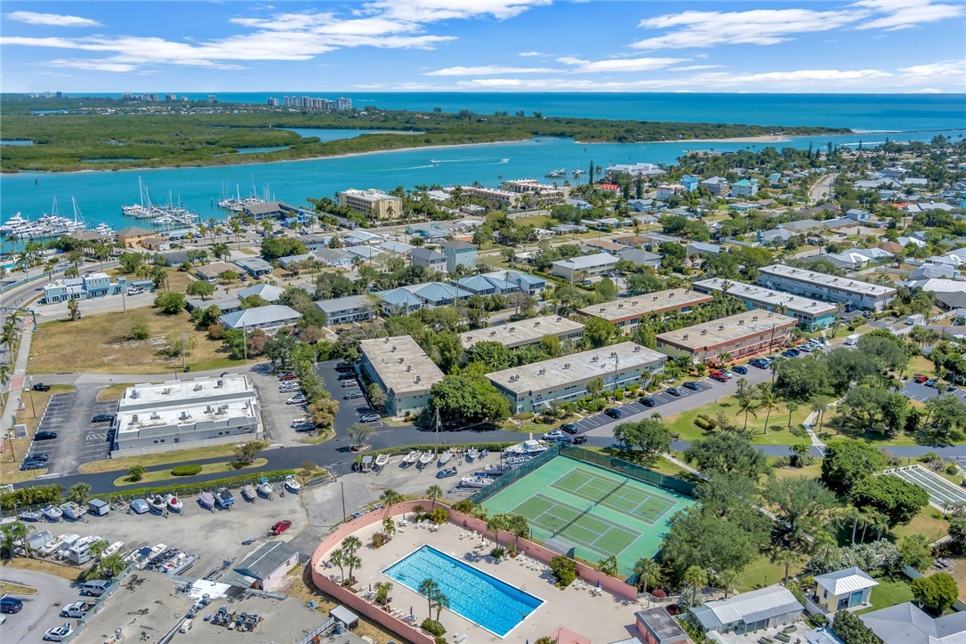 1188 Commodore Court 106