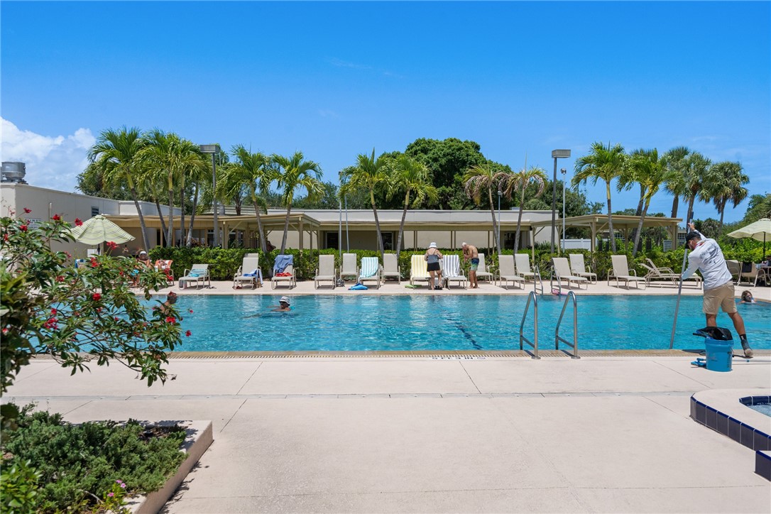25 Vista Gardens Trail 106