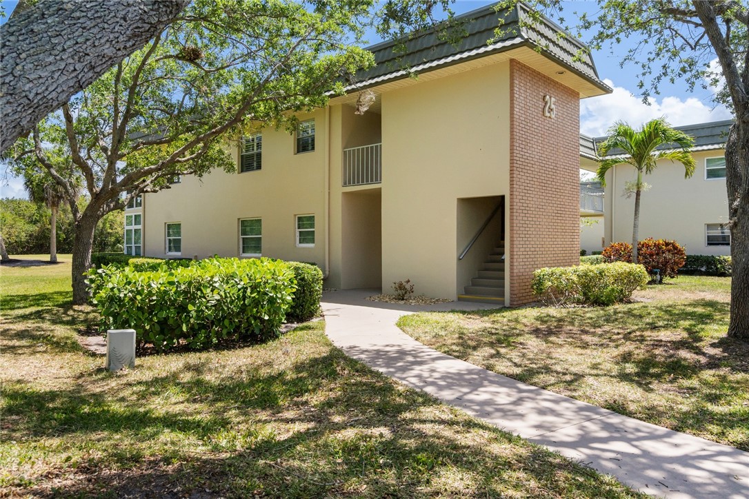 25 Vista Gardens Trail 106