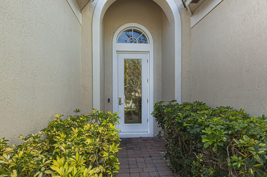5805 Sunberry Circle