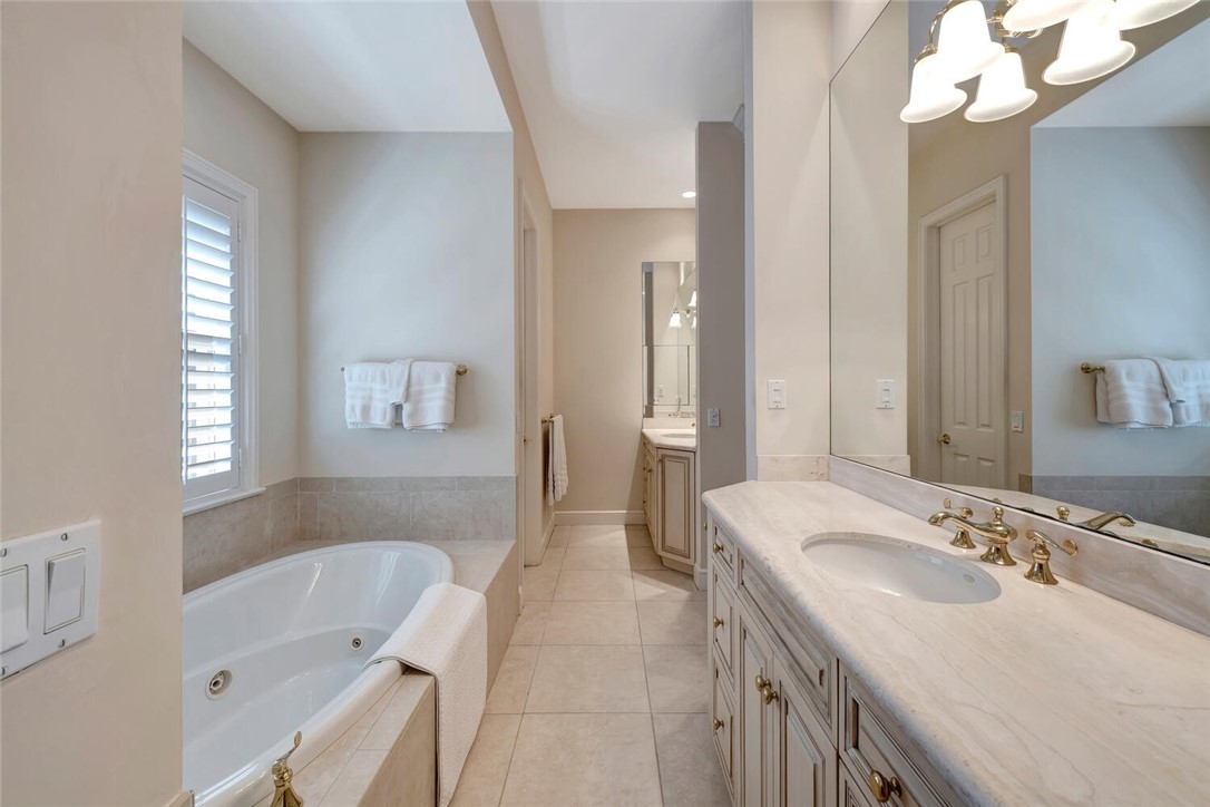 3 W Sea Colony Drive
