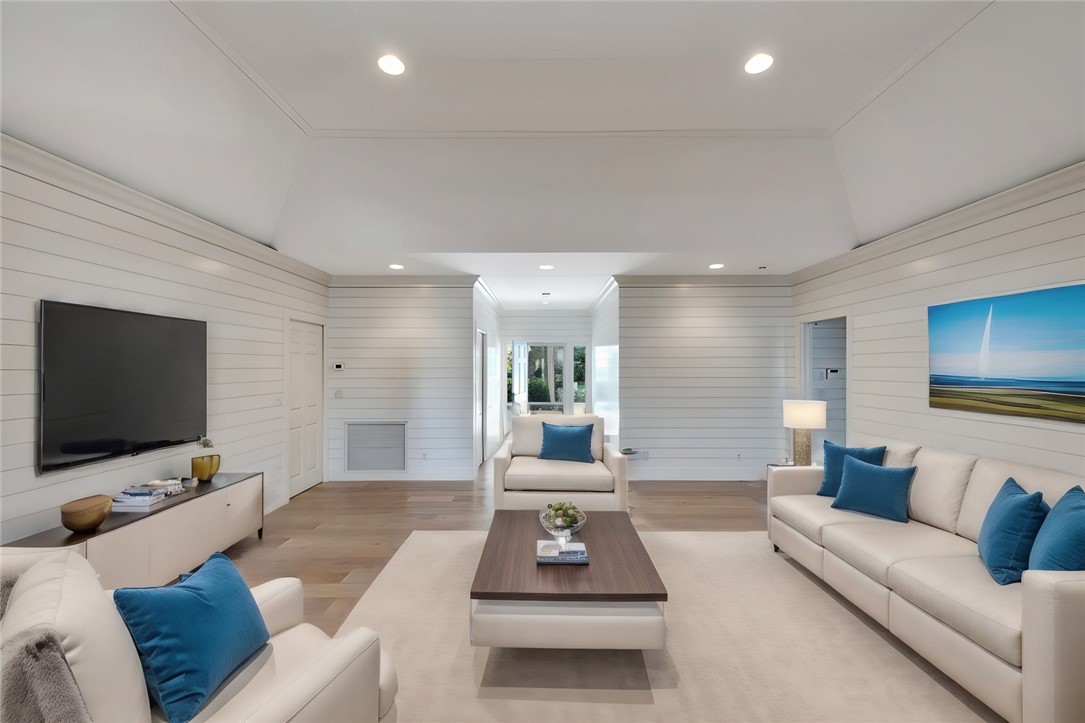 192 Spinnaker Drive