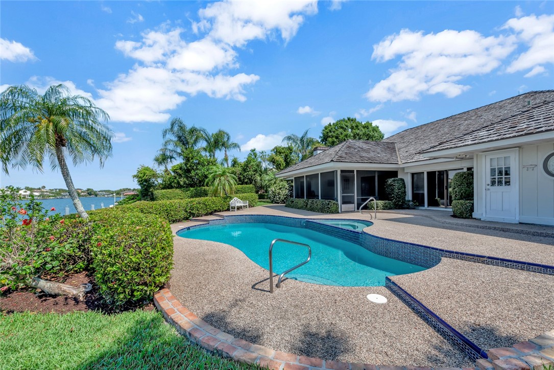 192 Spinnaker Drive