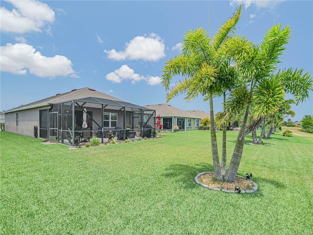 2761 Granville Manor SW