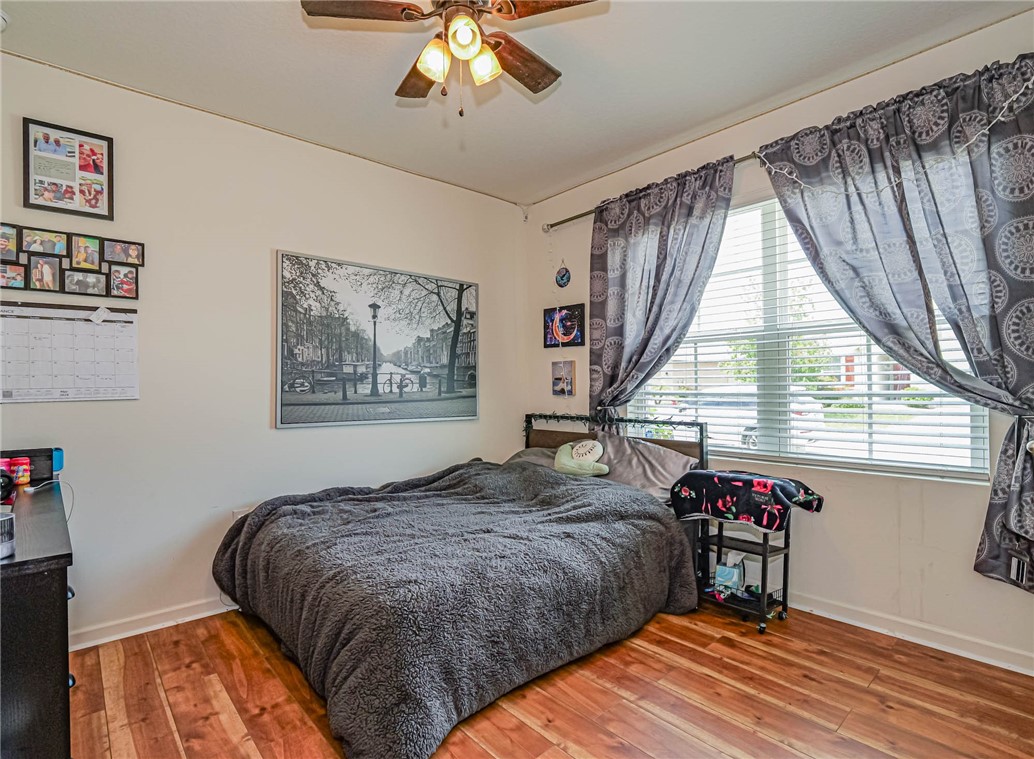 2761 Granville Manor SW