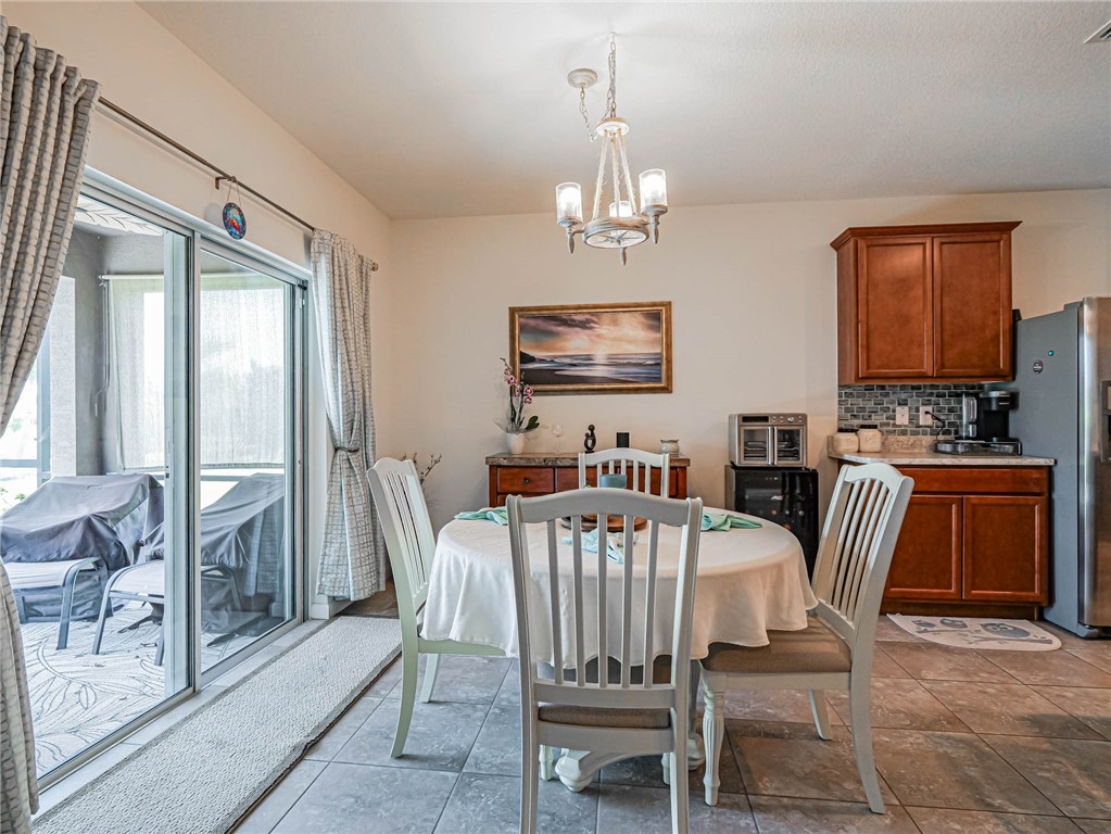 2761 Granville Manor SW