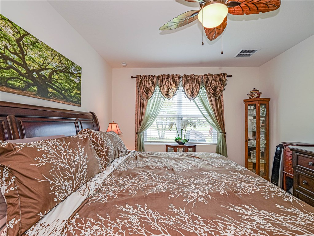 2761 Granville Manor SW