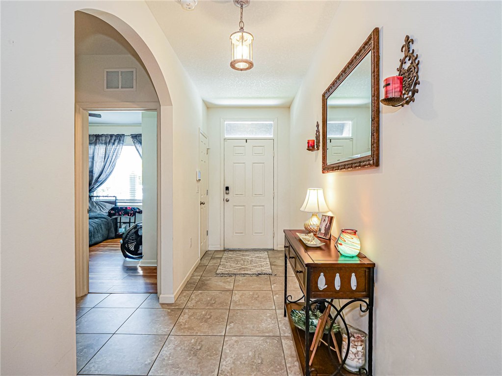 2761 Granville Manor SW
