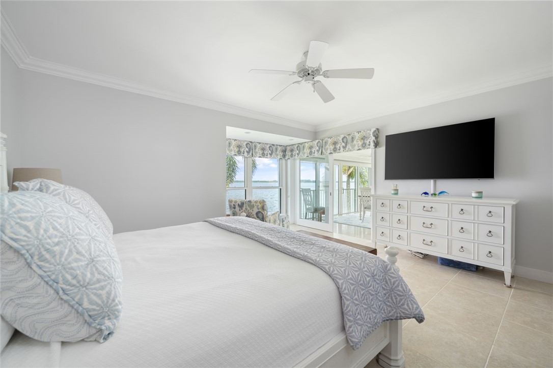 901 Bay Road 201