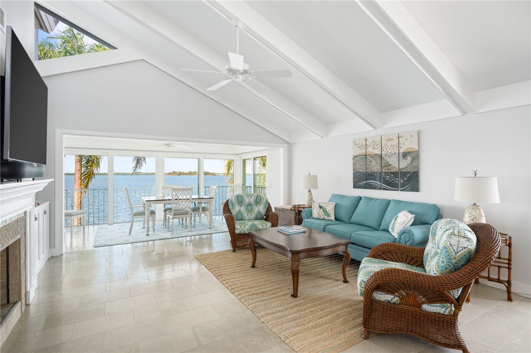 901 Bay Road 201
