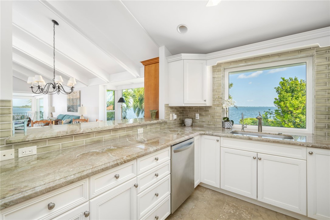 901 Bay Road 201