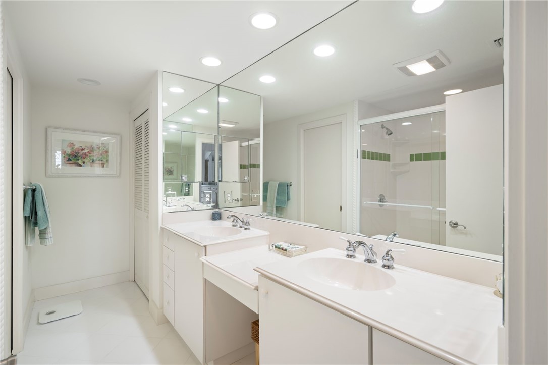 901 Bay Road 201