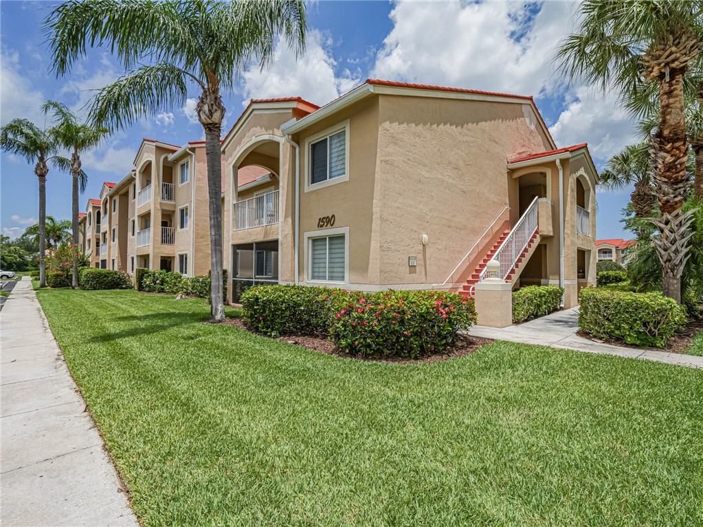 1590 S 42nd Circle 212