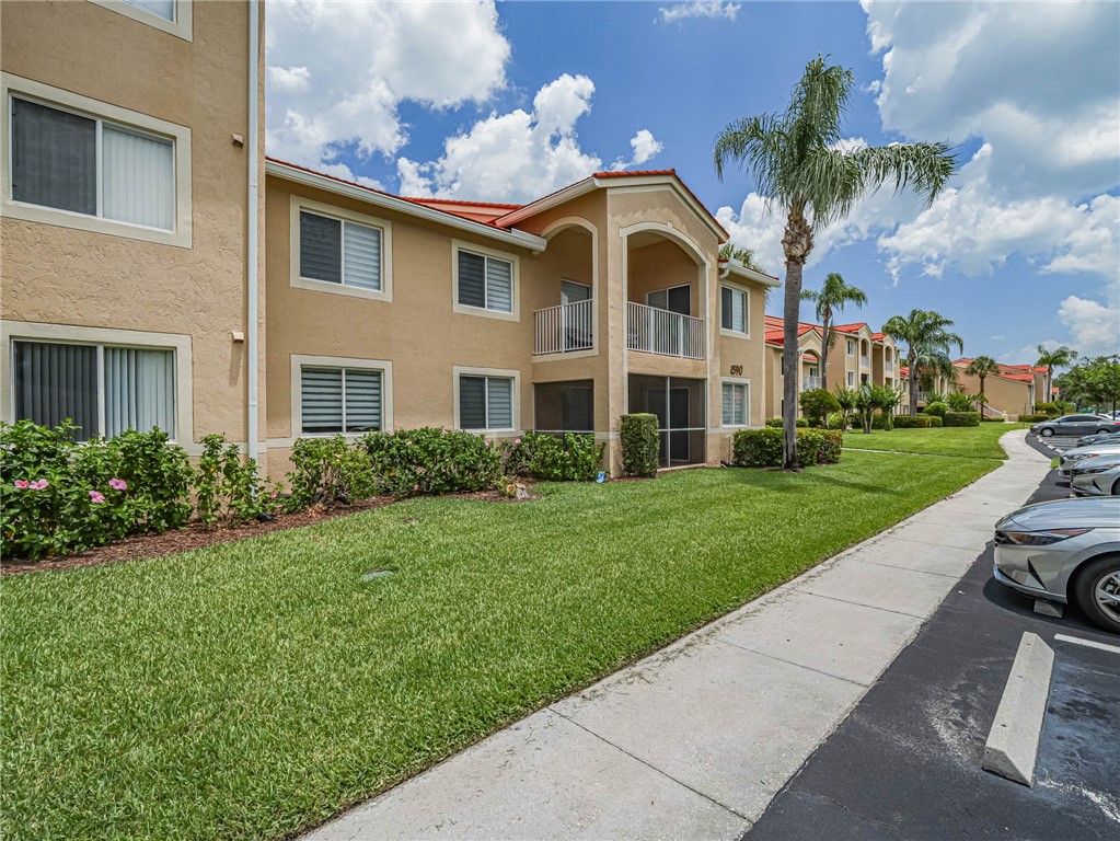 1590 S 42nd Circle 212
