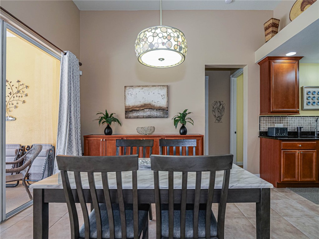 5472 Barbados Square