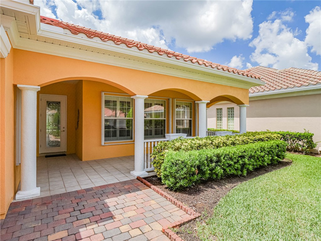 5472 Barbados Square