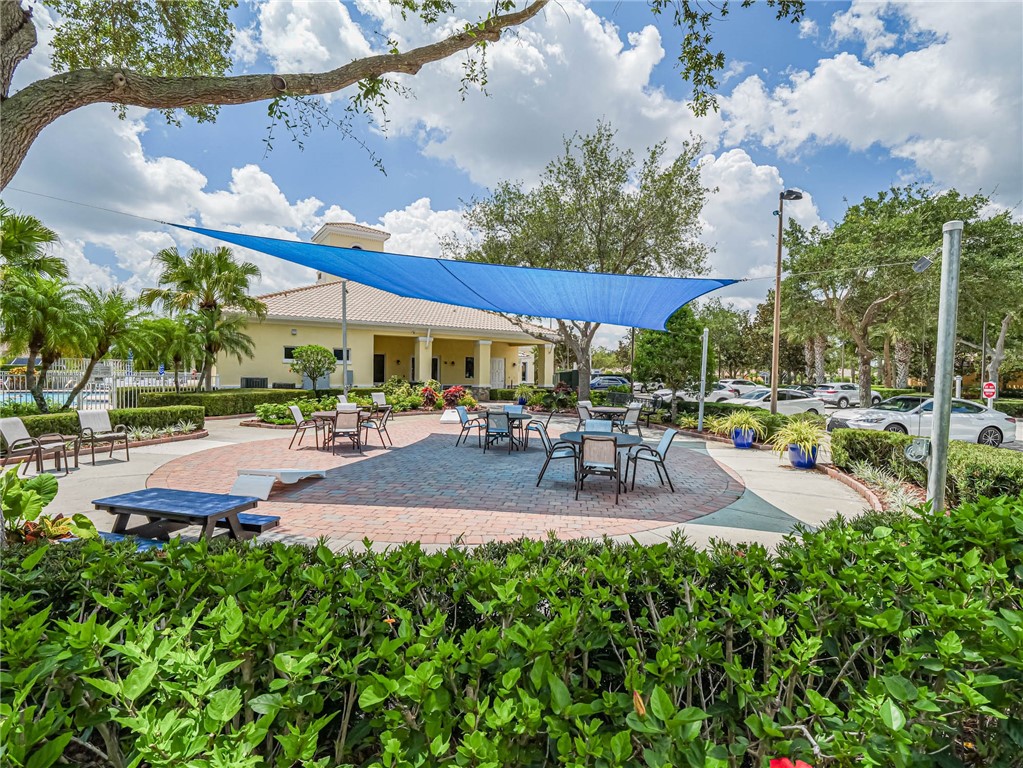 5472 Barbados Square