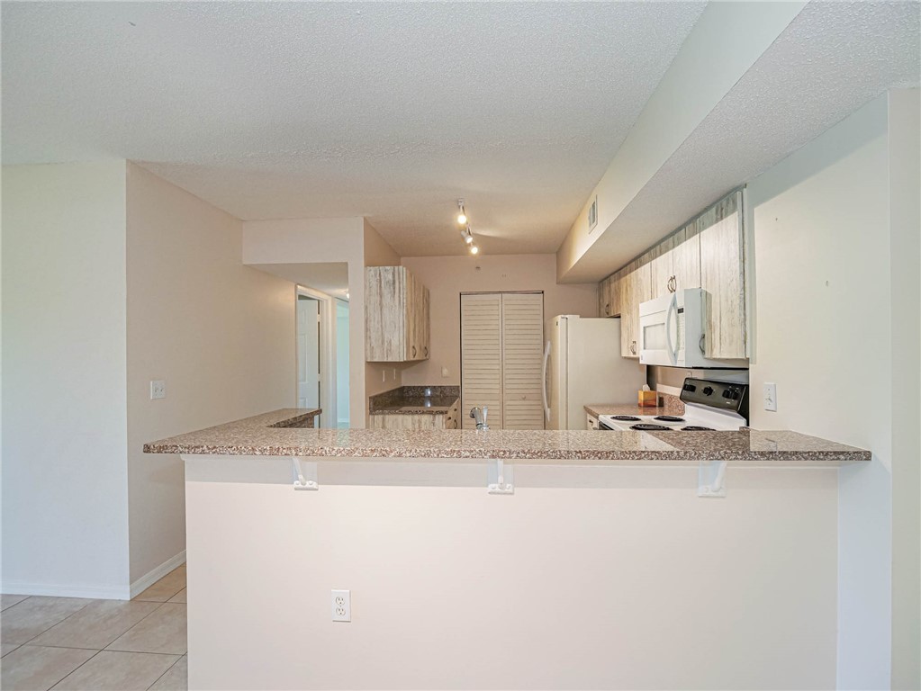 1550 S 42nd Circle 102