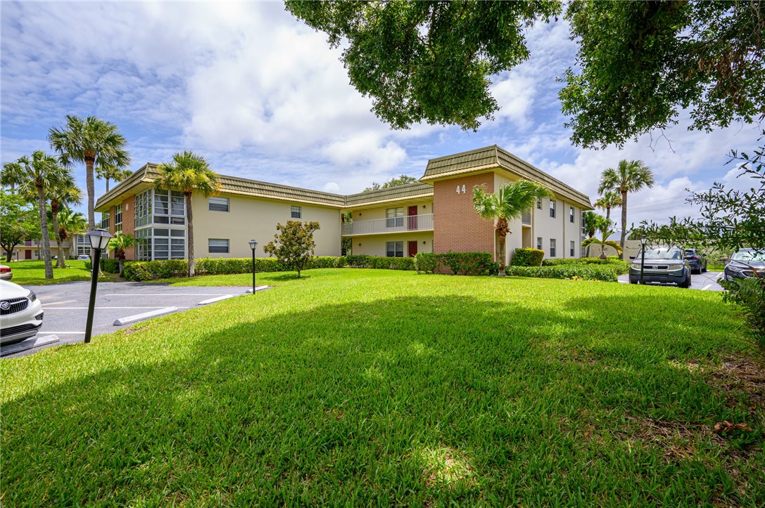 44 Vista Gardens Trail 104