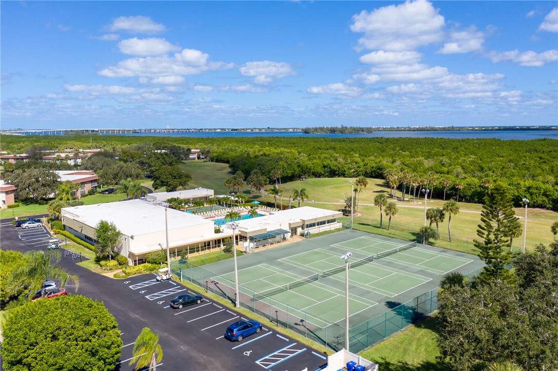 44 Vista Gardens Trail 104