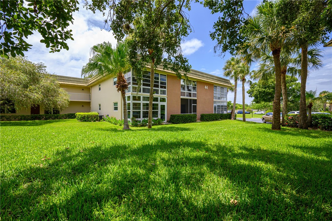 44 Vista Gardens Trail 104