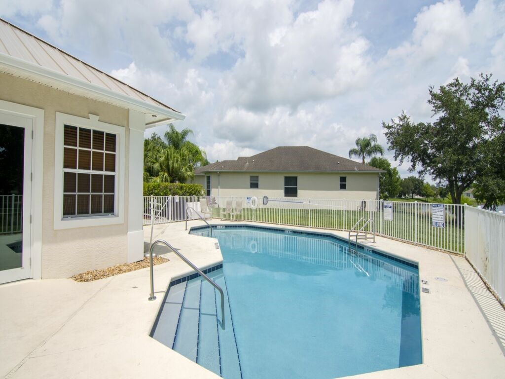 3315 63rd Square