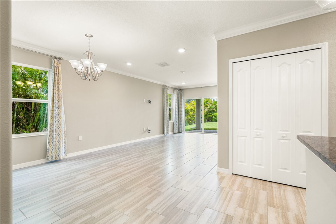 5984 Long Leaf Lane
