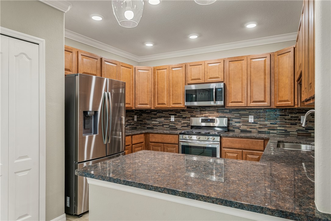 5984 Long Leaf Lane