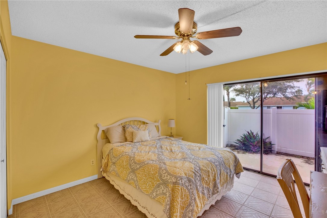 3218 S Lakeview Circle 7105