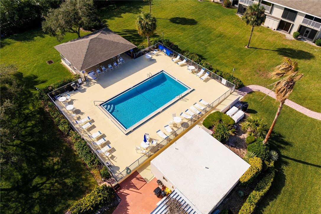 3218 S Lakeview Circle 7105